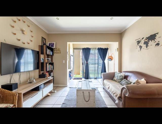 2 BEDROOM APARTMENT FOR SALE IN GLENLILLY